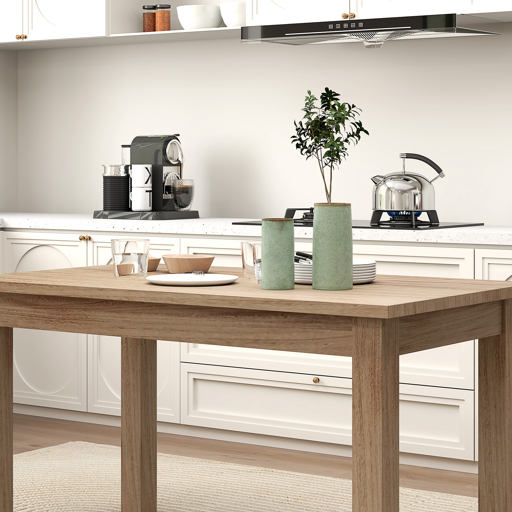 Escena de cocina con mesa de madera, cafetera y hervidor. Jarrones y platos en la mesa.