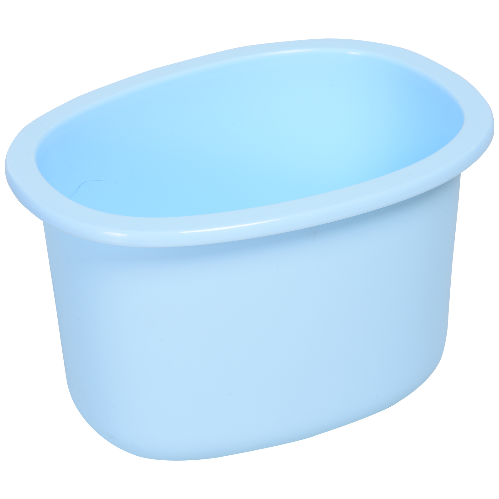 Una palangana de plástico azul claro, de forma ovalada, vacía y limpia, sobre un fondo blanco.