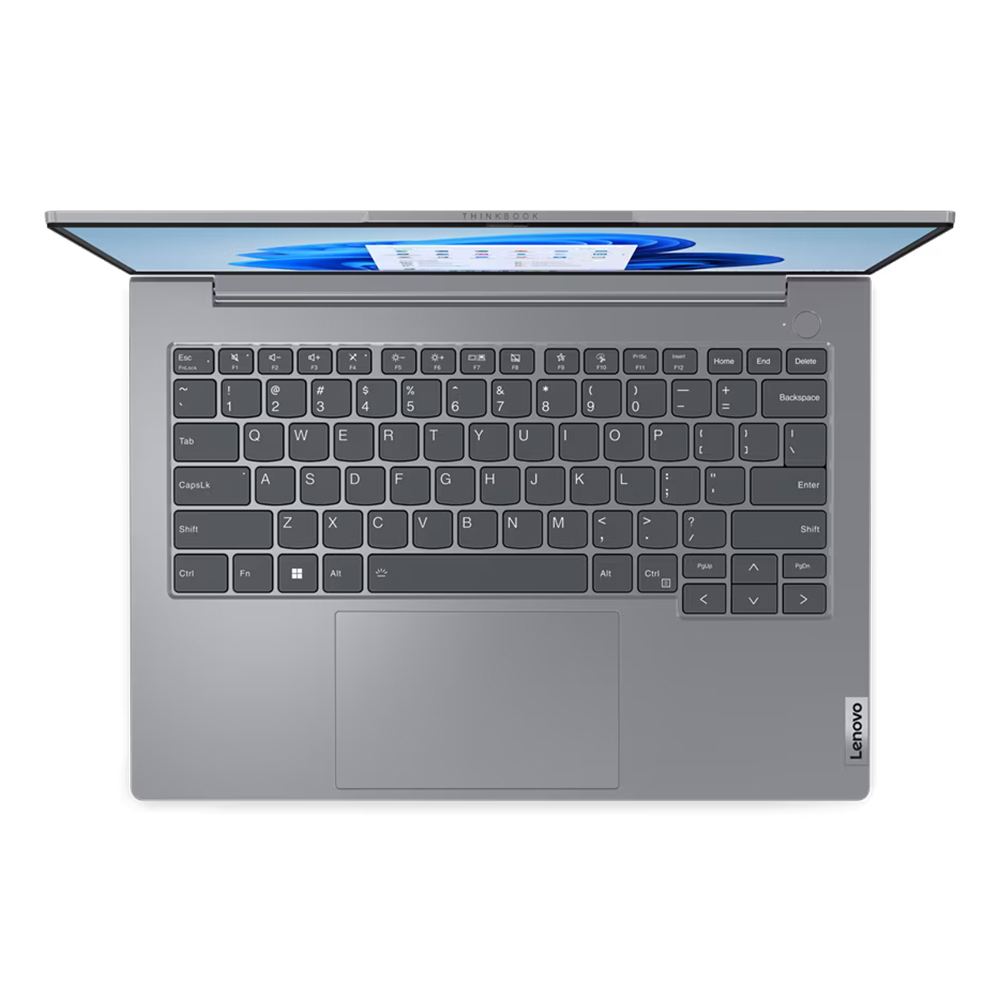 Beyaz bir yüzeyde açık gri bir Lenovo ThinkBook dizüstü bilgisayar. Klavye görünür, ekran hafifçe açıktır.
