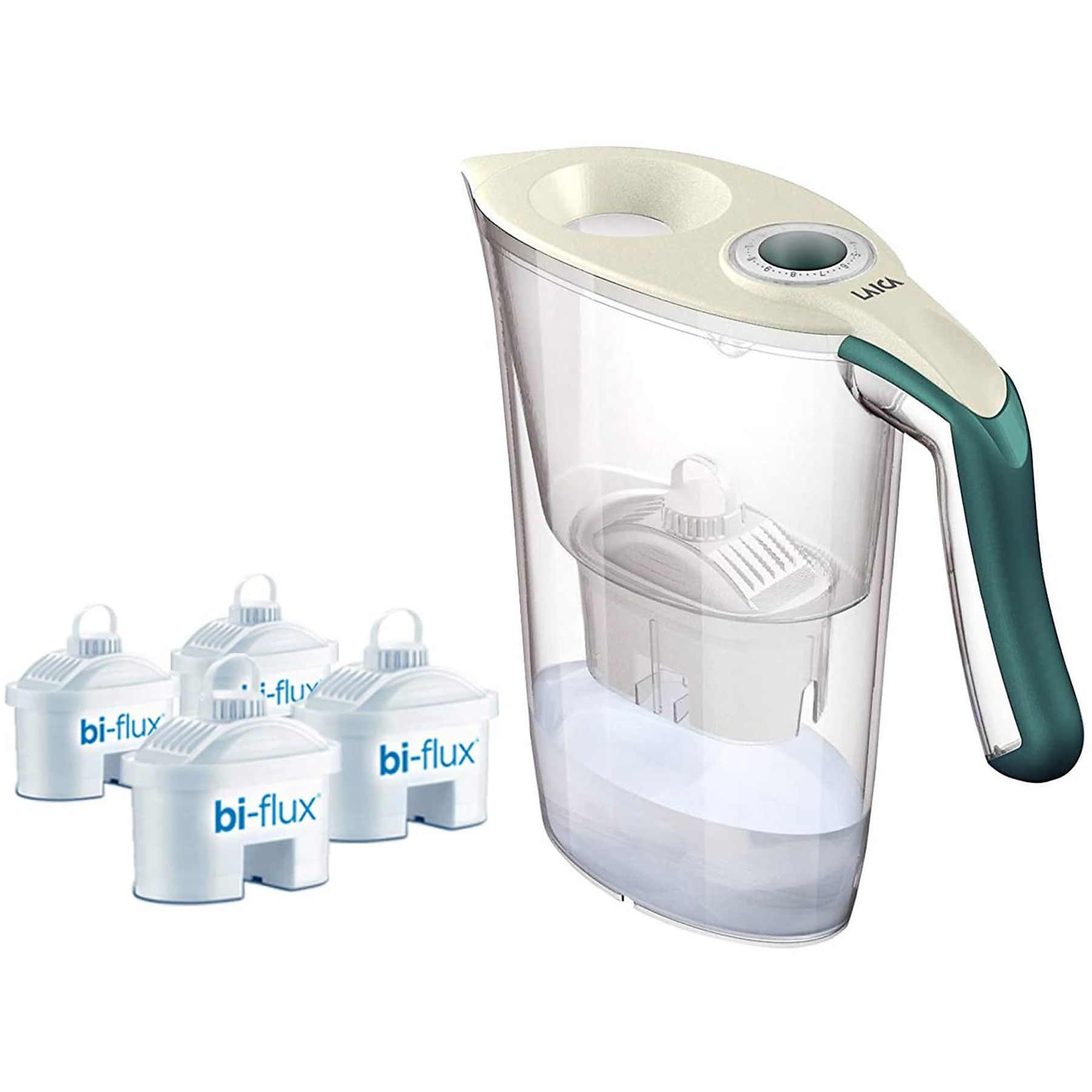 Ein Wasserfilterkrug mit Filtern. Krug ist weiß und klar, mit einem grünen Griff. Filter sind weiß mit blauem Text.
