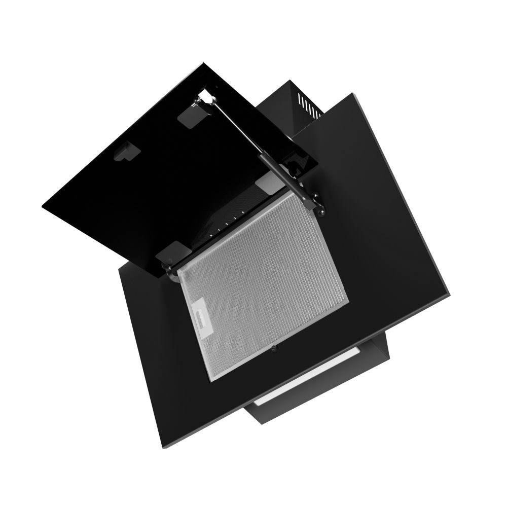 Czarny okap kuchenny, ze srebrnym filtrem, pokazany pod kątem na białym tle. Pokrywa okapu jest otwarta.