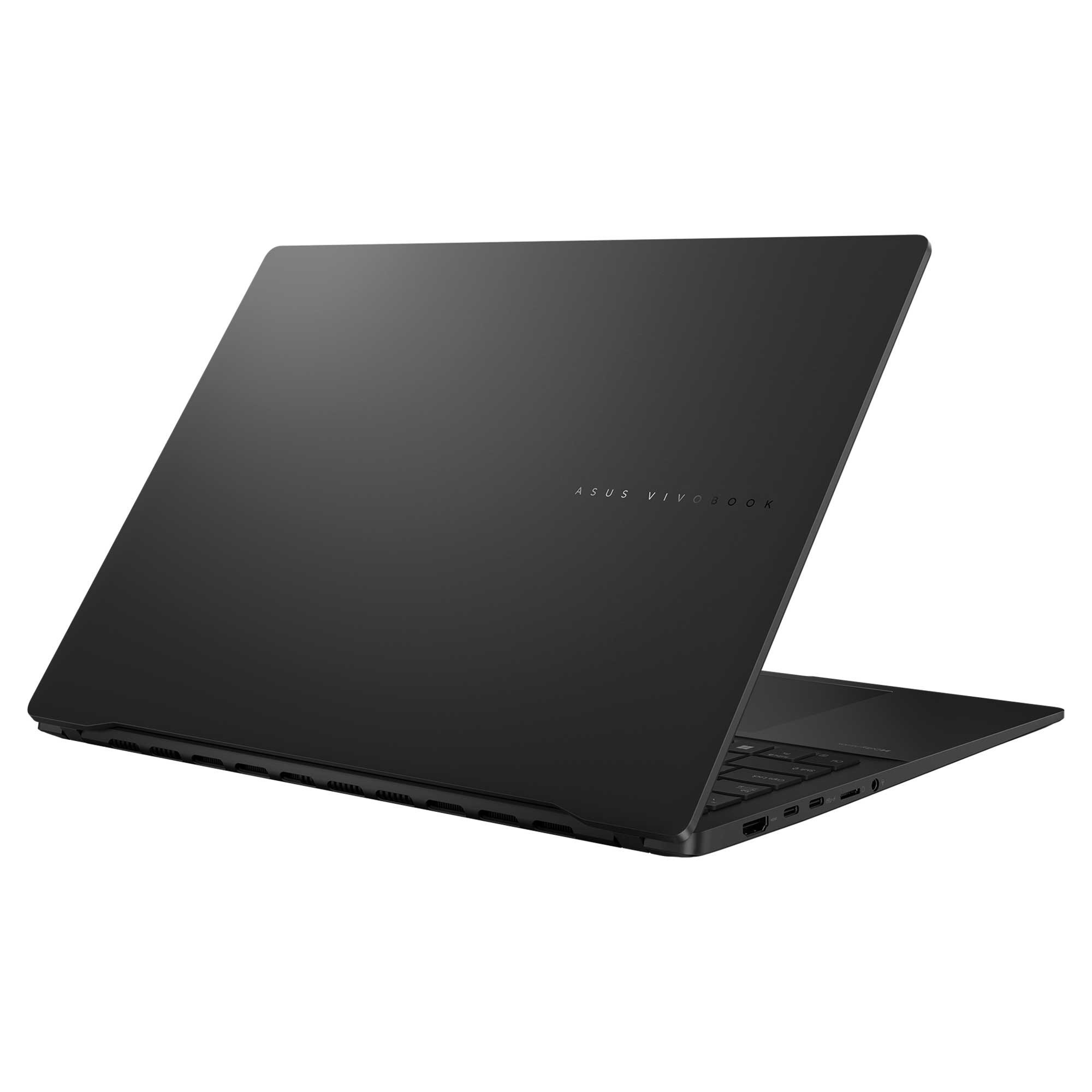 Siyah bir ASUS Vivobook dizüstü bilgisayar hafifçe açık. Klavye ve portlar görünür durumda. Arka plan beyaz.