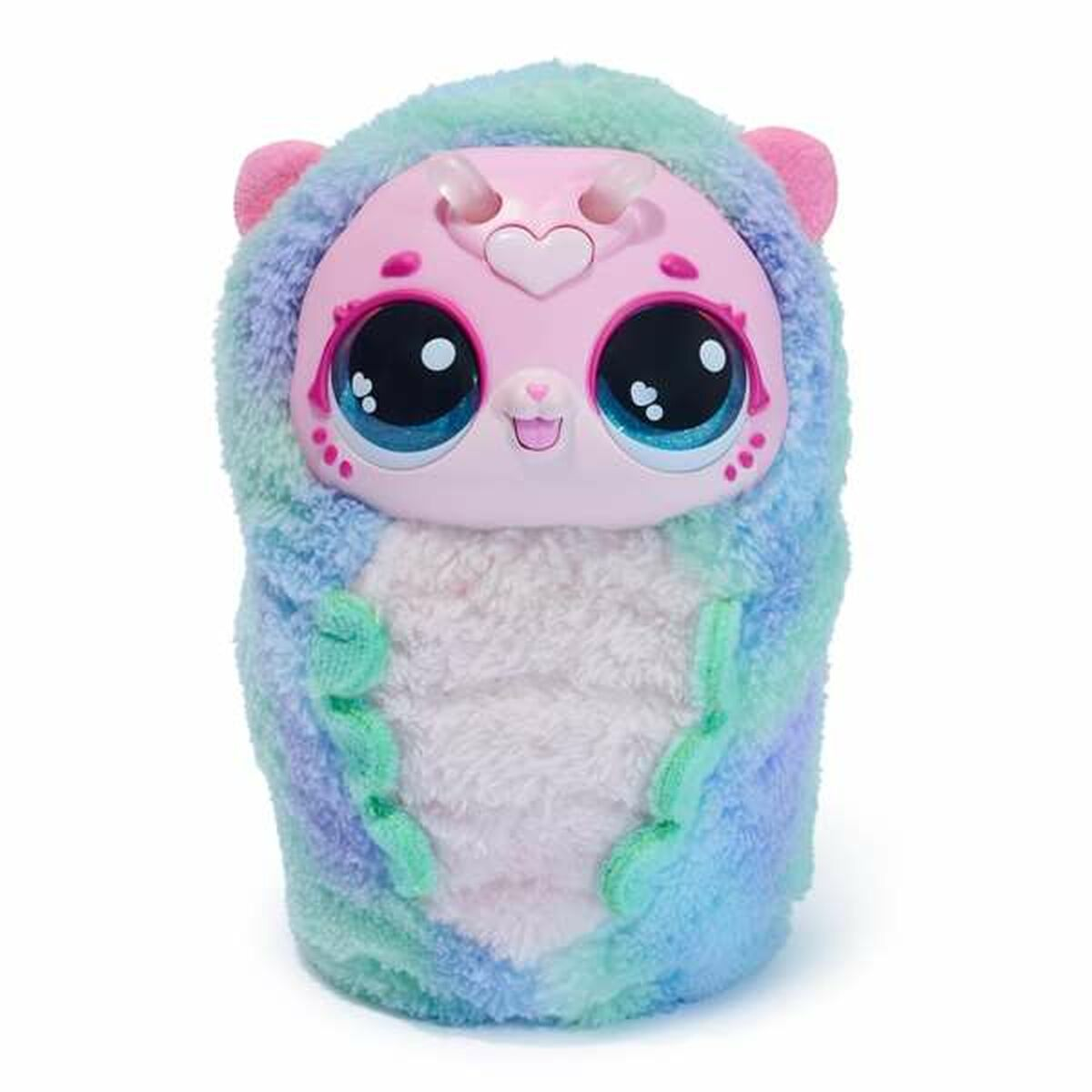 Un juguete de peluche colorido con forma de criatura. Tiene ojos grandes, orejas rosas y un corazón en la cabeza, con un cuerpo peludo.