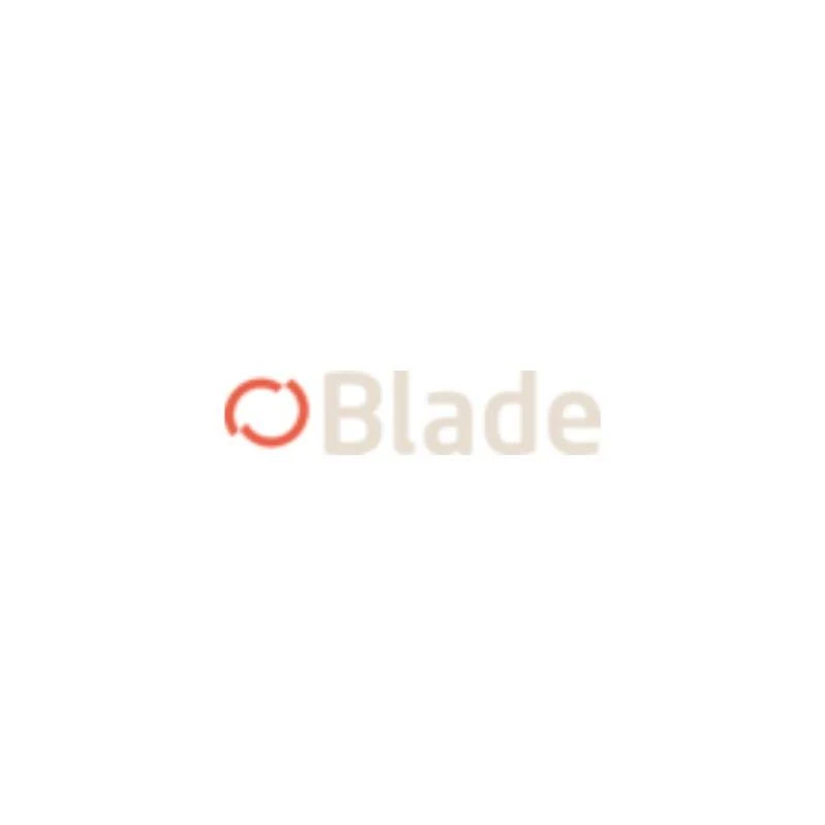 El logo de Blade sobre fondo blanco. Tiene un logo circular rojo y la palabra "Blade" en texto marrón claro.