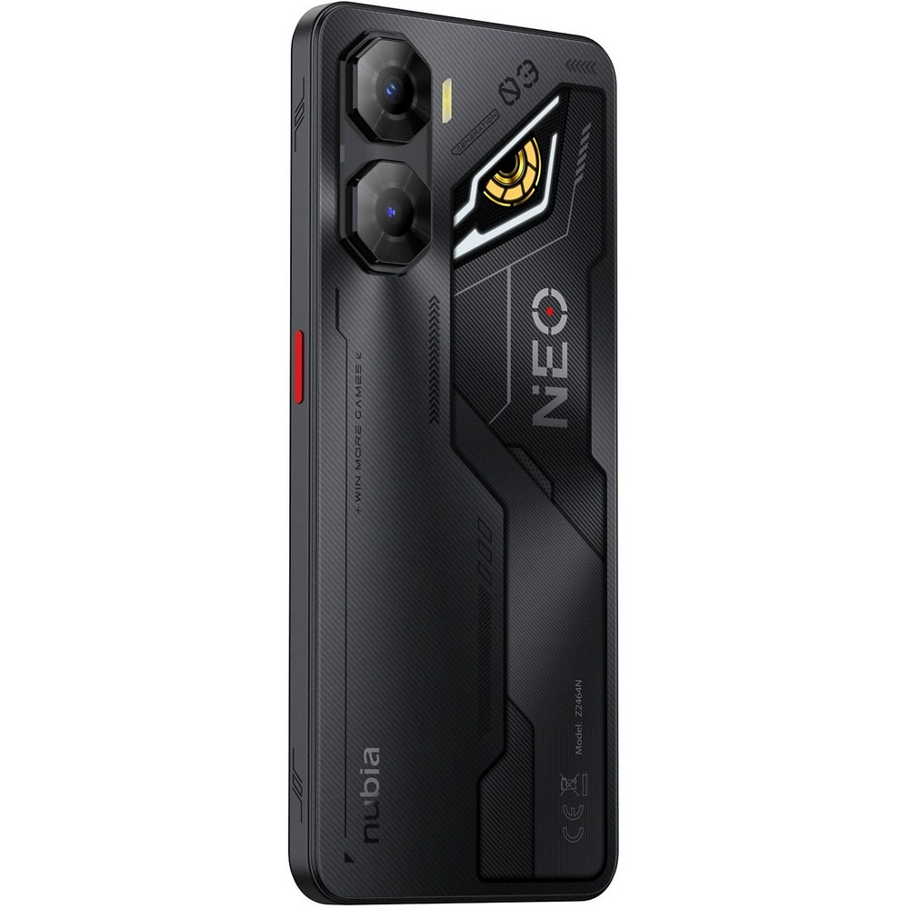 Czarny telefon Nubia Neo. Posiada trzy tylne kamery, logo Neo i tekst 'Win More Games'. Model Z464N. Detale w kolorze złotym i czerwonym.