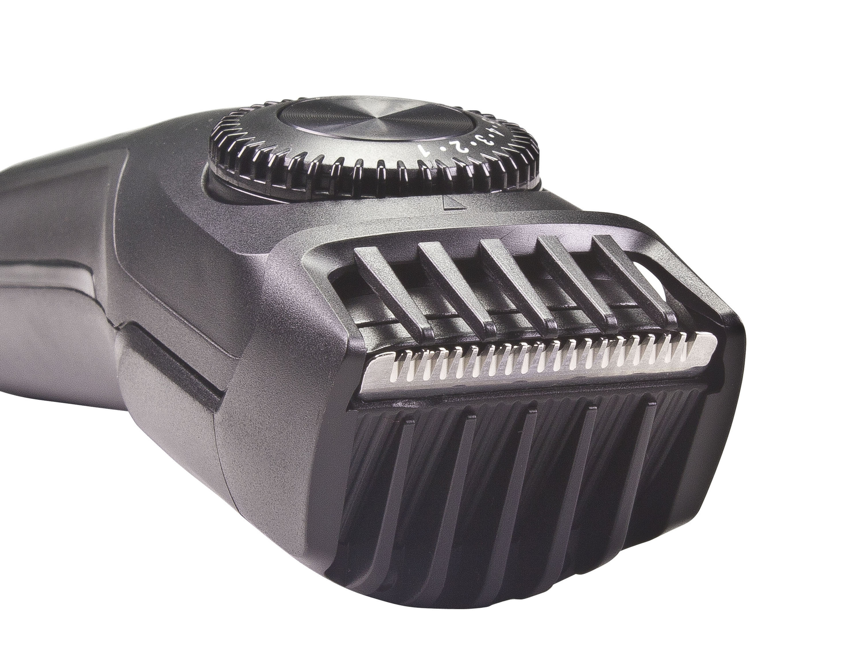 Primo piano di un regolabarba nero. Il trimmer ha un quadrante con numeri e una testina con denti.