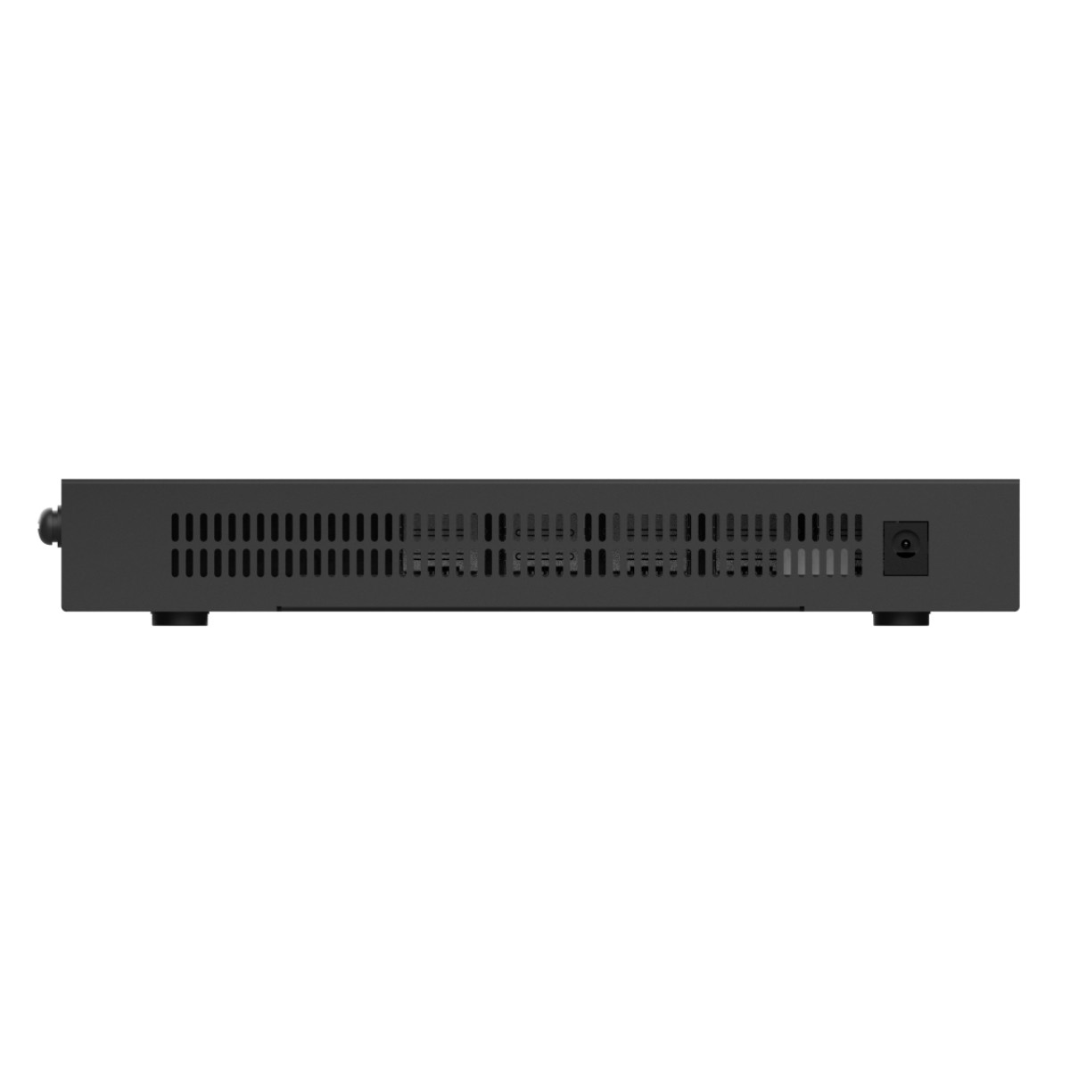Un switch de red negro, visto de frente. Tiene muchos orificios de ventilación, un botón de encendido y una conexión de alimentación.