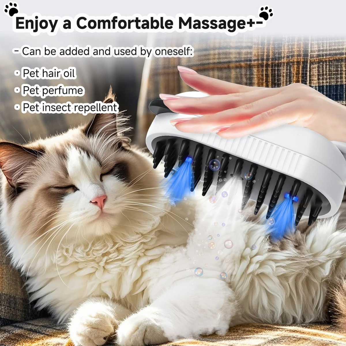 Eine Katze wird mit einem weißen Gerät massiert. Die Katze ist weiß und braun. Das Massagegerät hat schwarze Borsten und sprüht.