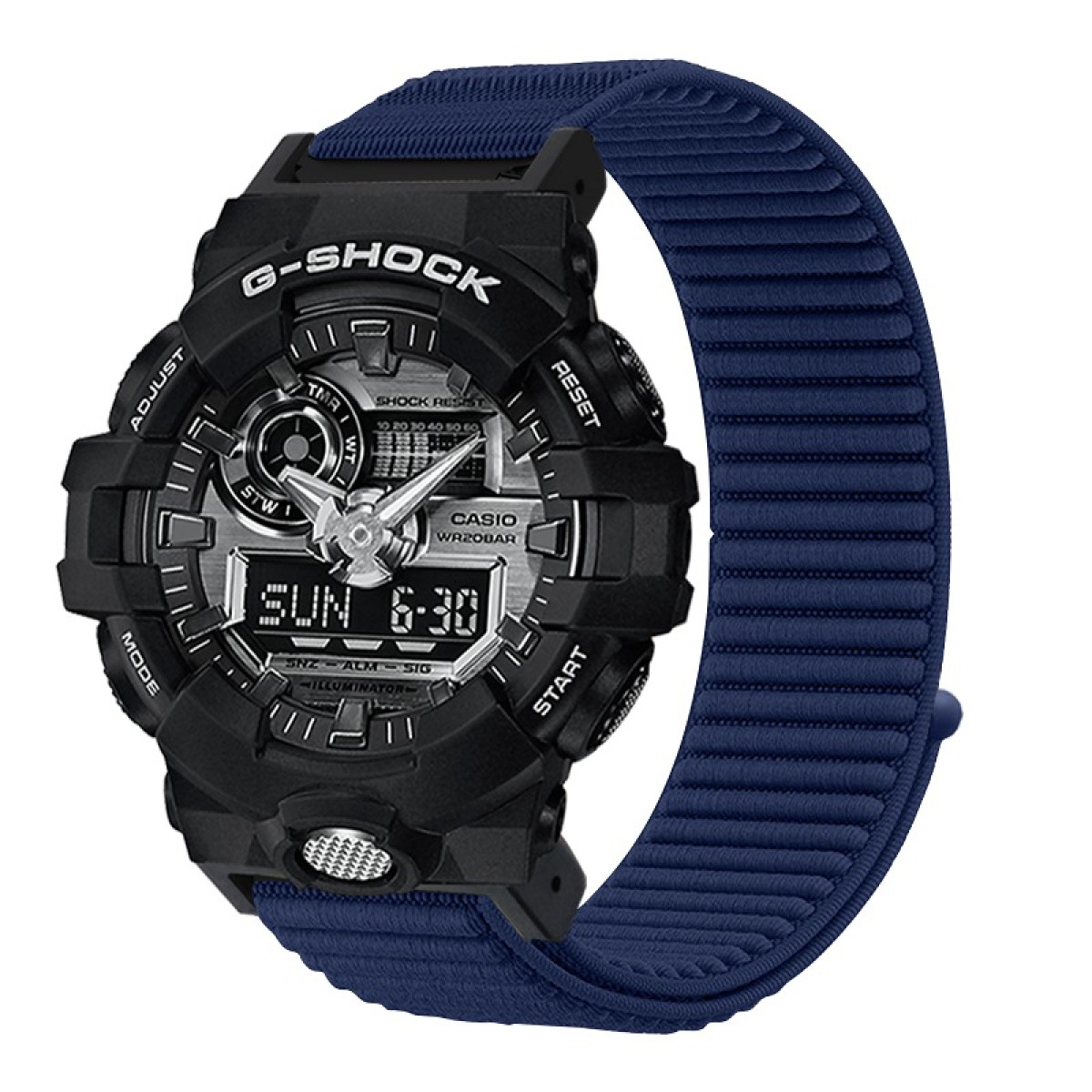 Eine schwarze G-Shock-Uhr mit einem marineblauen Armband. Das Zifferblatt zeigt die Uhrzeit. Die Uhr hat verschiedene Knöpfe und Markierungen.