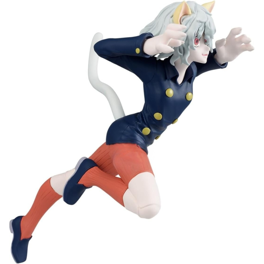 Una figura con orejas de gato, cabello blanco, chaqueta azul, medias naranjas, en una pose dinámica.