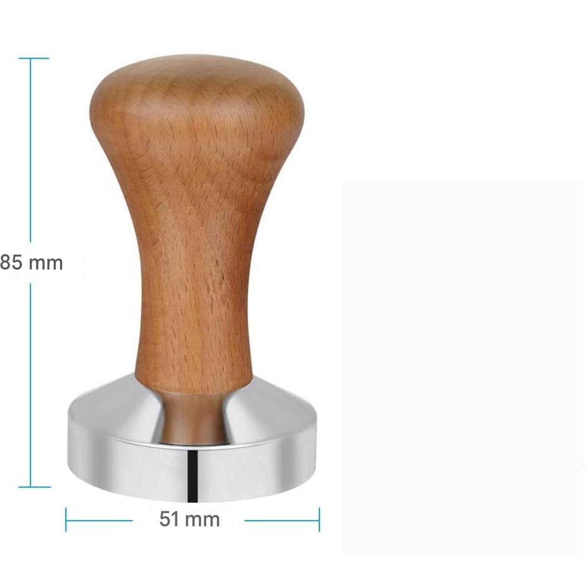 Kaffeetampfer mit Holzgriff und silberner Basis, Maße 85 mm x 51 mm, auf weißem Hintergrund.
