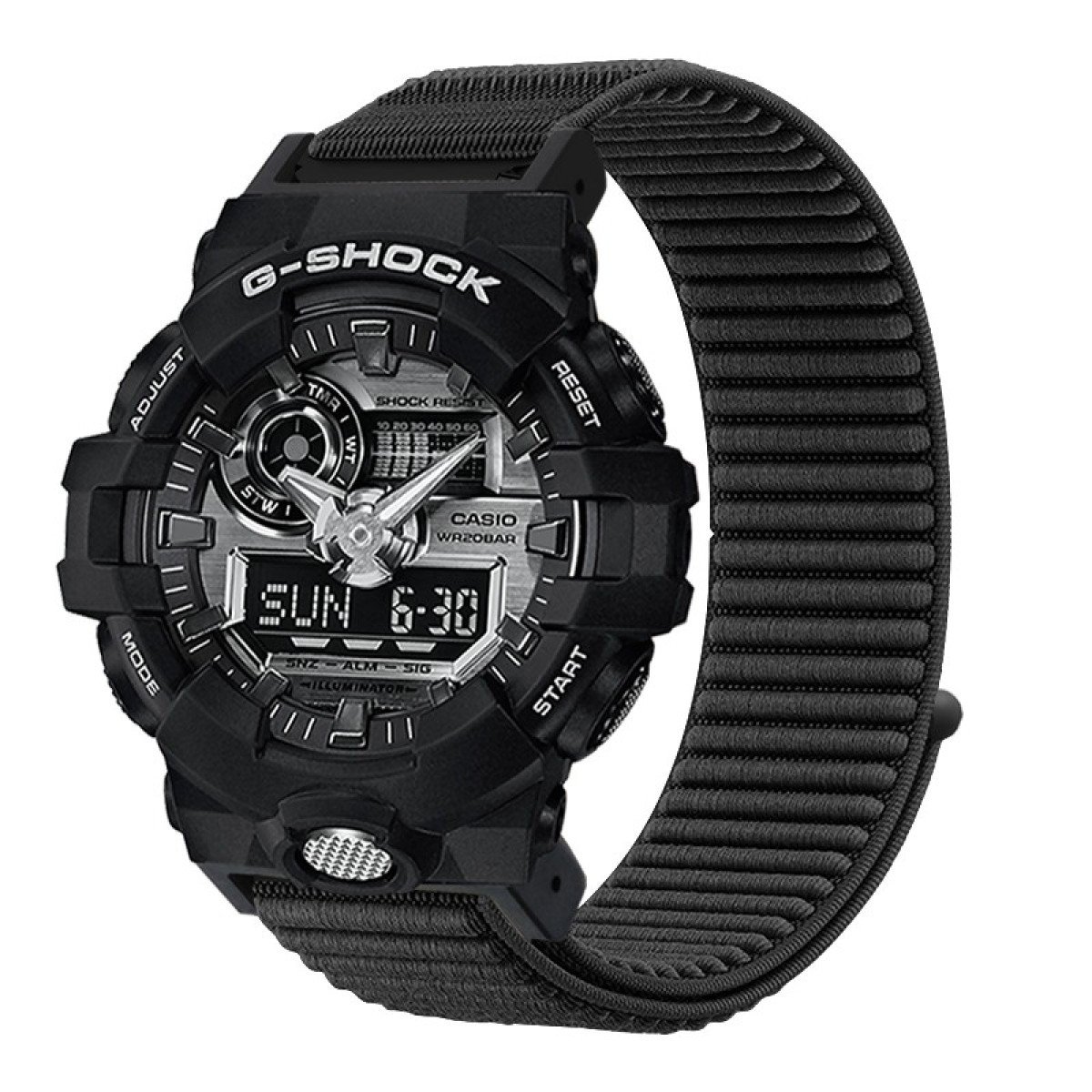 Eine schwarze G-Shock-Uhr mit Digitalanzeige 'SUN 6-30'. Sie hat ein schwarzes Stoffarmband. Die Uhr hat mehrere Knöpfe.