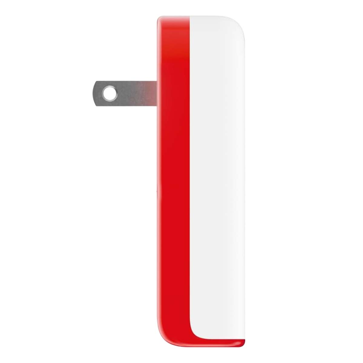 Un adattatore di alimentazione bianco e rosso con una spina argentata. L'adattatore ha una striscia rossa sul lato.