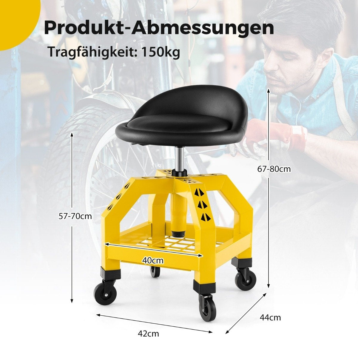 Un taburete de taller amarillo ajustable con asiento negro. Se muestran las medidas. Un hombre es visible en el fondo.