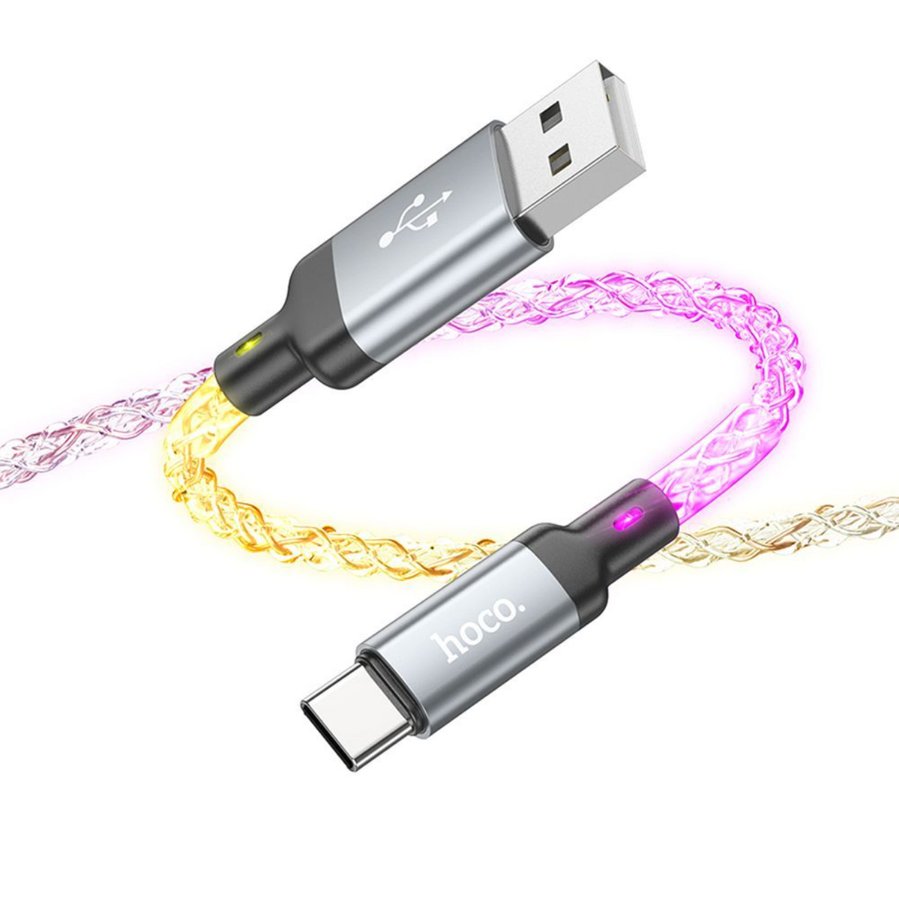 Cavo di ricarica USB-A a USB-C con connettori argentati e cavo intrecciato luminoso. Il cavo ha il marchio 'hoco'.