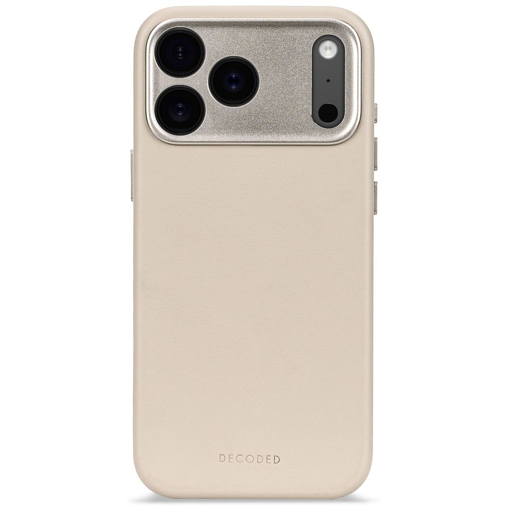 Una custodia beige per telefono con modulo fotocamera argentato, con tre lenti e un flash. La parola 'DECODED' in basso.