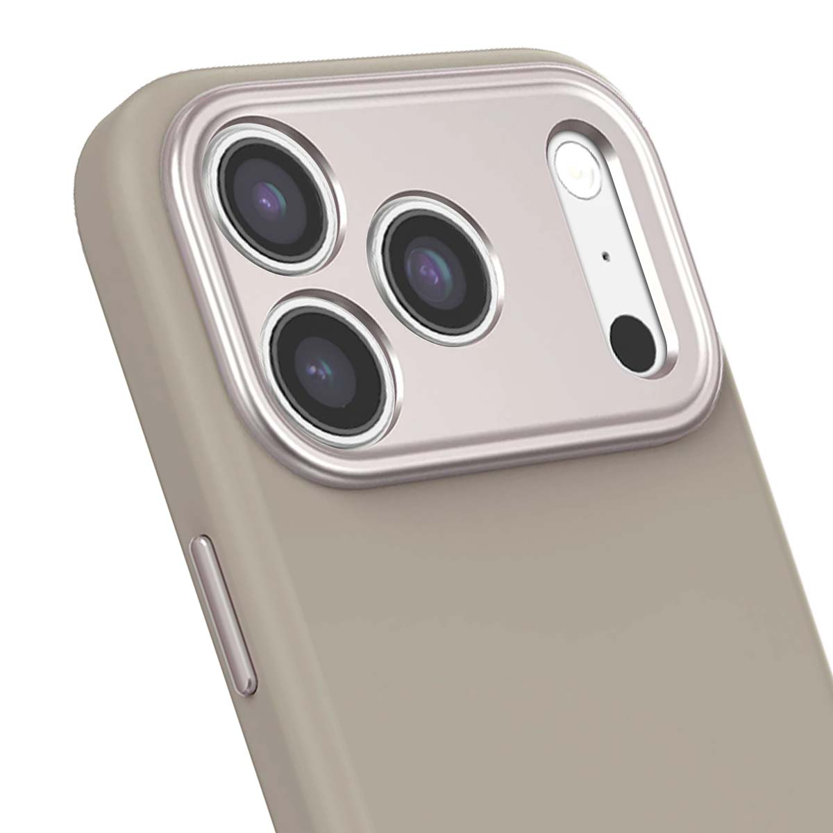 Primo piano di uno smartphone. Il telefono è in una custodia beige e ha quattro obiettivi. Il modulo fotocamera è argentato.