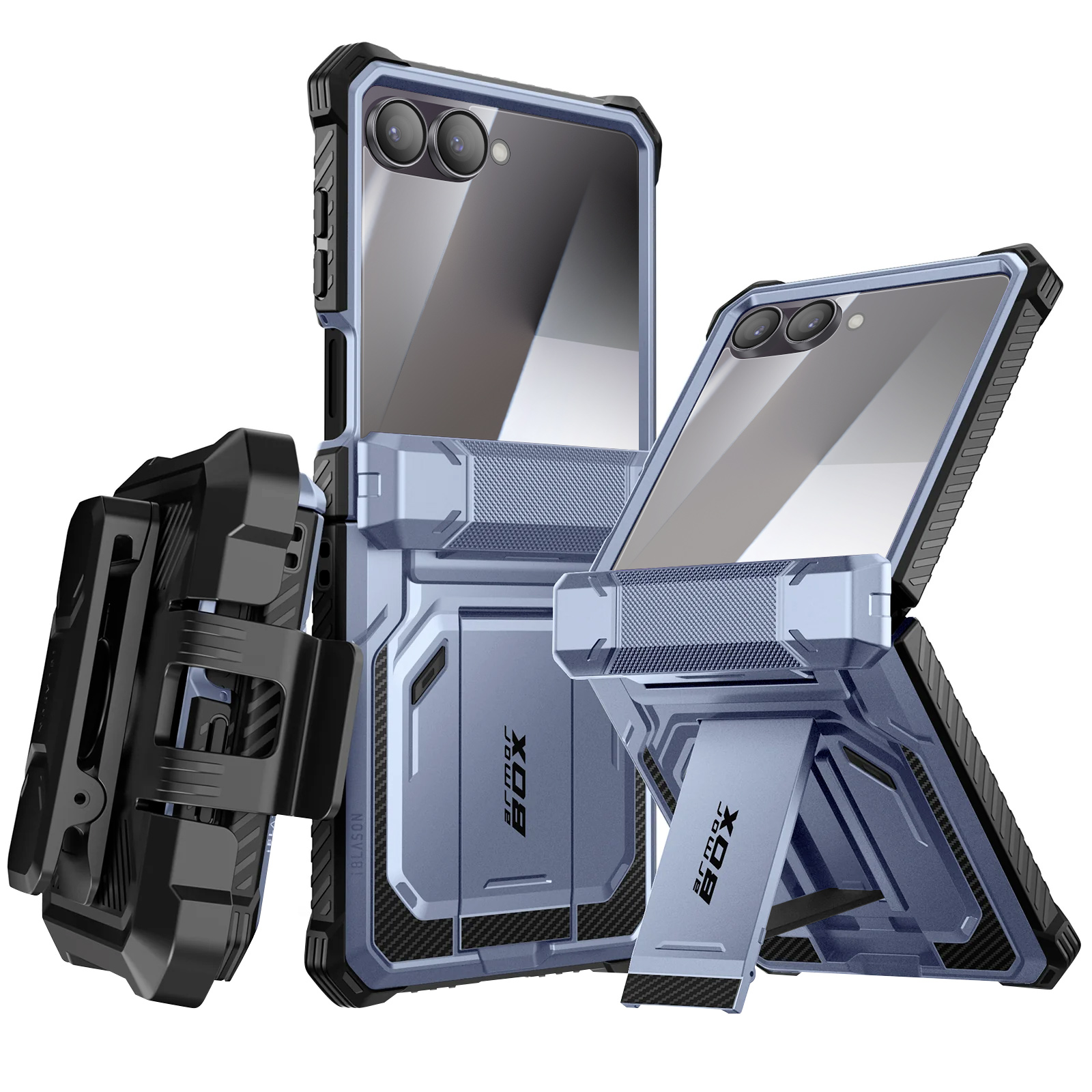 Blauwe telefoonhoes met standaard en riemclip. Toont drie hoesjes, twee open en één gesloten. Zwarte details en merk.