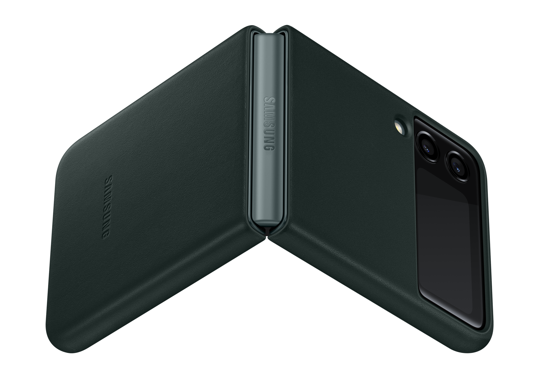 Un teléfono plegable Samsung verde oscuro está abierto, mostrando la pantalla y las cámaras. El teléfono está sobre un fondo negro.