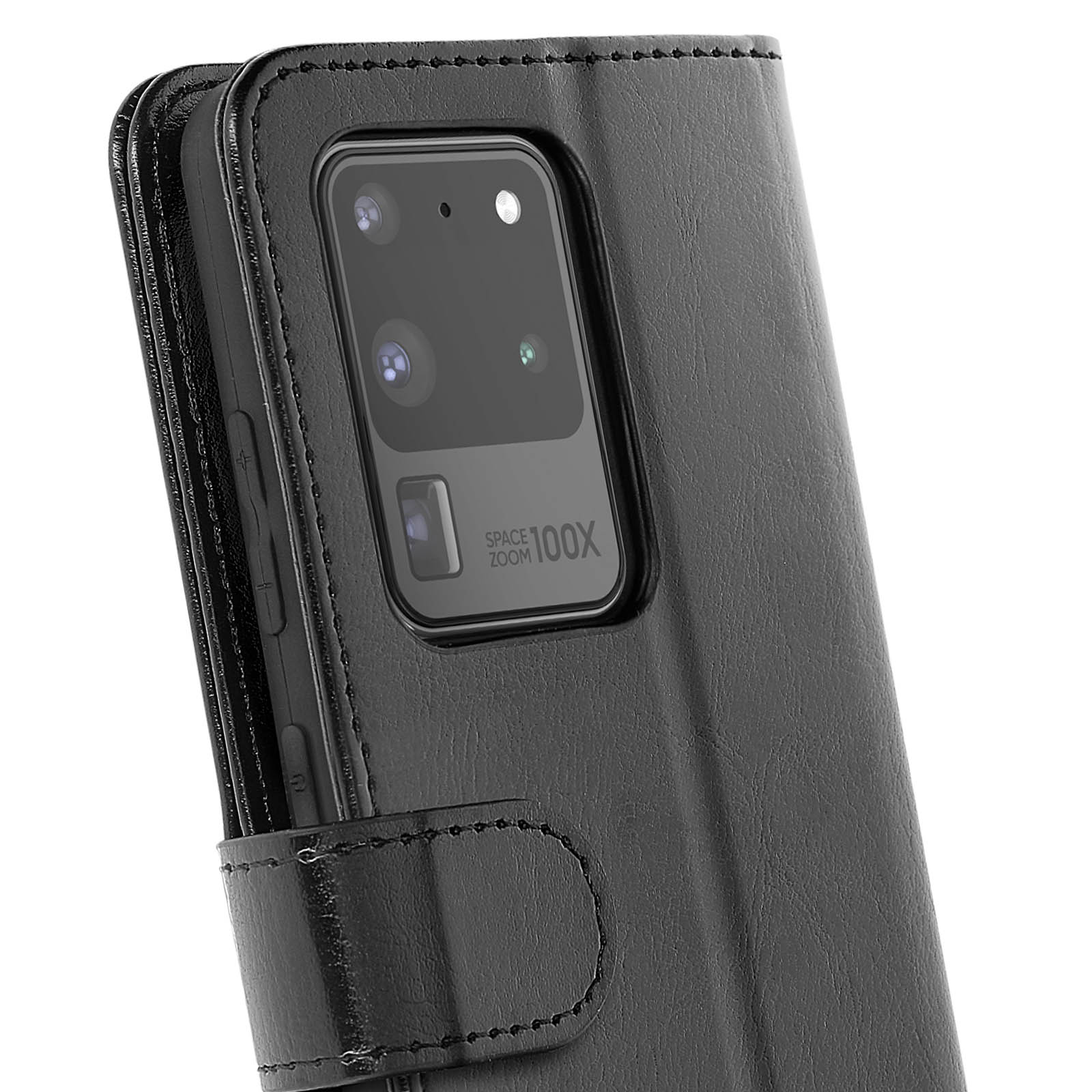 Zwarte telefoonhoes met zichtbare camera. De hoes heeft een bandje en is van leer.