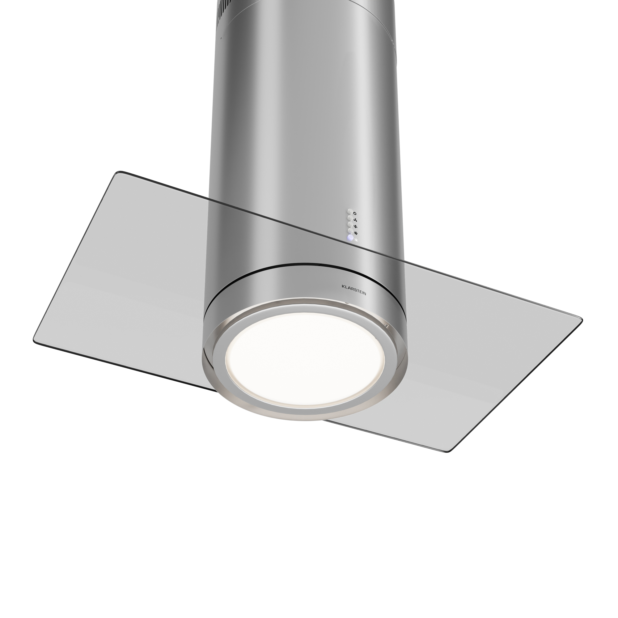 Una moderna campana de cocina plateada con estante de vidrio y luz brillante. La marca es Klarstein.