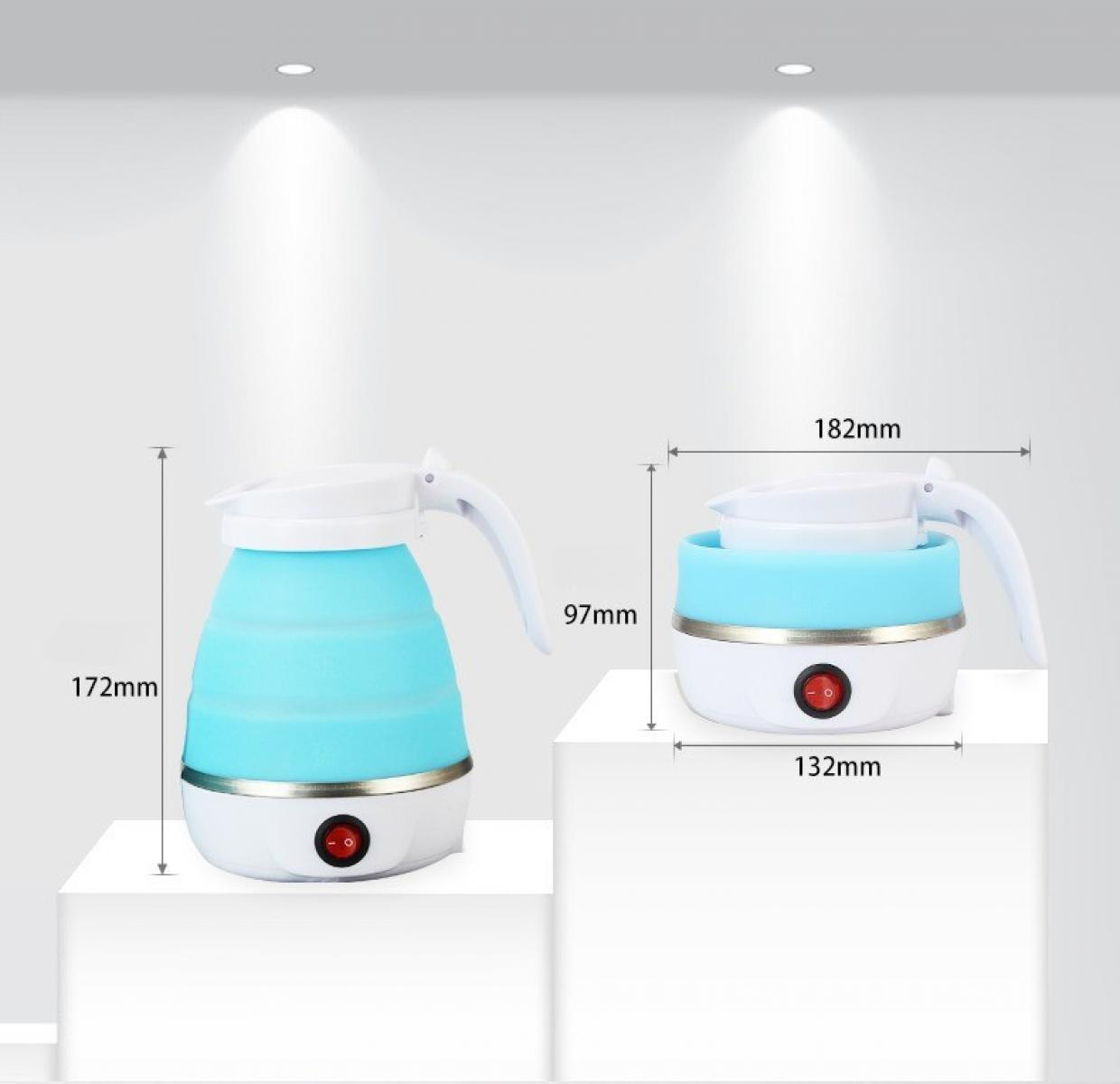 Zwei zusammenklappbare Wasserkocher, einer ausgeklappt und einer zusammengeklappt. Abmessungen sind angegeben. Blaue und weiße Farben sind vorhanden.