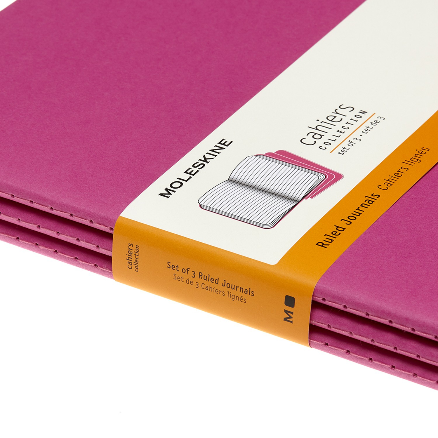 Ein Set aus drei rosa Moleskine-Notizbüchern ist mit einem Papierband umwickelt. Auf dem Band steht 'Cahiers Collection' und 'Set of 3 Ruled Journals'.