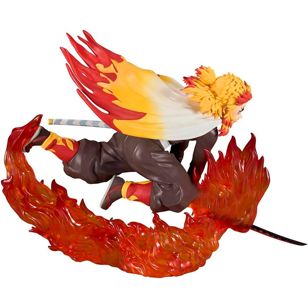Anime-Figur, Mann in Aktion mit feurigem Umhang, Haaren und Basis. Braune Hose, rote Akzente, Katana. Dynamische Pose, weißer Hintergrund.