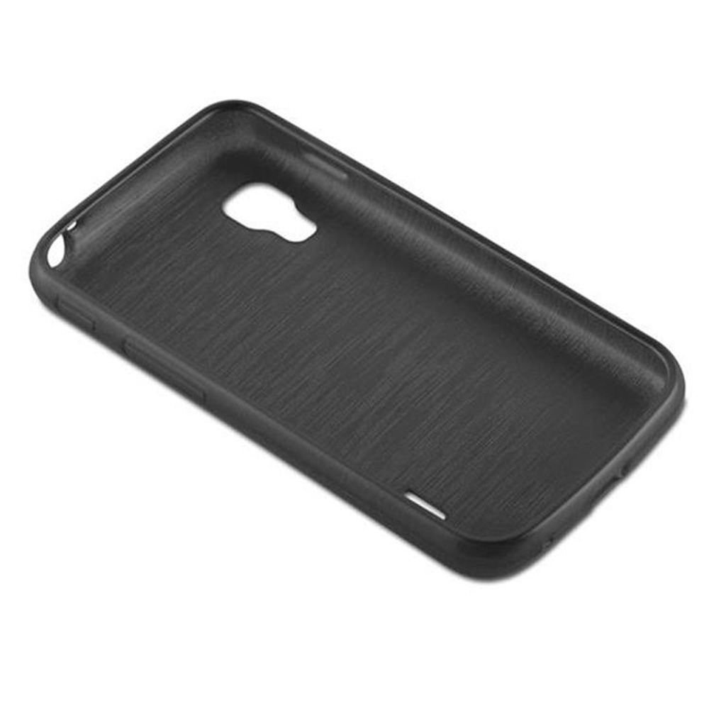 Una funda negra para teléfono. Tiene una superficie texturizada con aberturas para la cámara y otras funciones. El fondo es blanco.