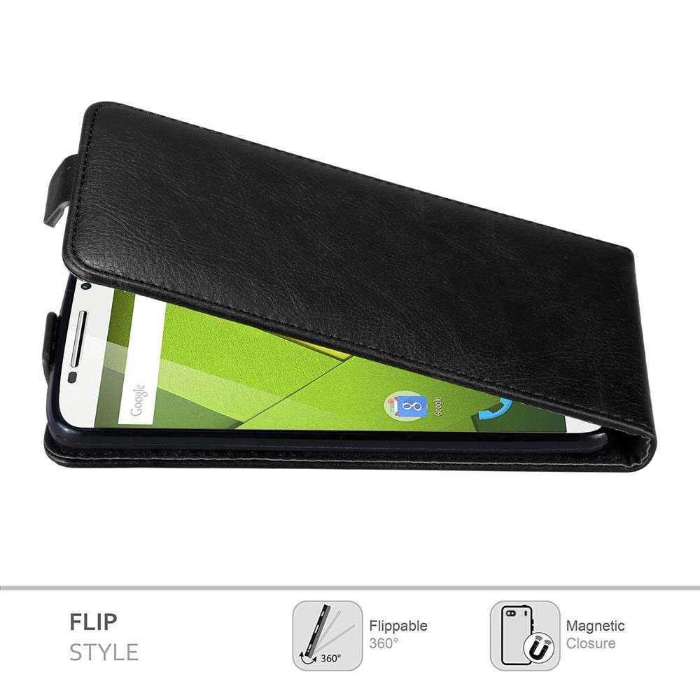 Una funda negra tipo flip abierta, que revela la pantalla de un smartphone con la barra de búsqueda de Google. Características: estilo flip, cierre magnético y 360°.