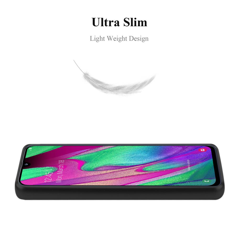 Viene visualizzato un telefono con custodia nera. Lo schermo mostra data, ora e uno sfondo astratto colorato.