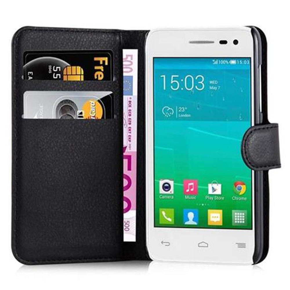 Uno smartphone bianco in una custodia a portafoglio nera. Il telefono mostra l'ora 15:03. Carte di credito e una banconota da 500 euro sono nel portafoglio.