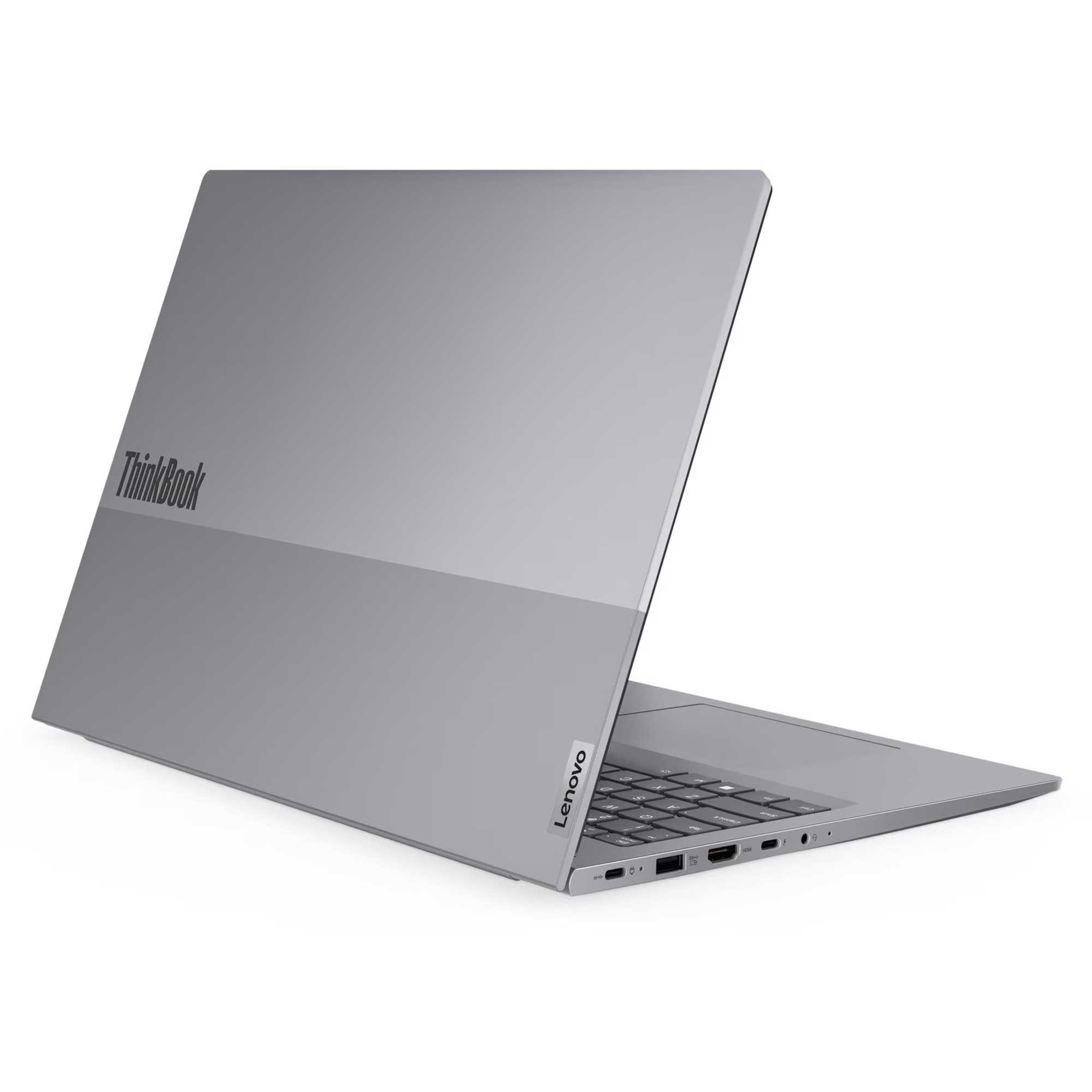 Beyaz bir yüzey üzerinde açık gri bir Lenovo ThinkBook dizüstü bilgisayar. Ekran ve klavye görünür durumda.
