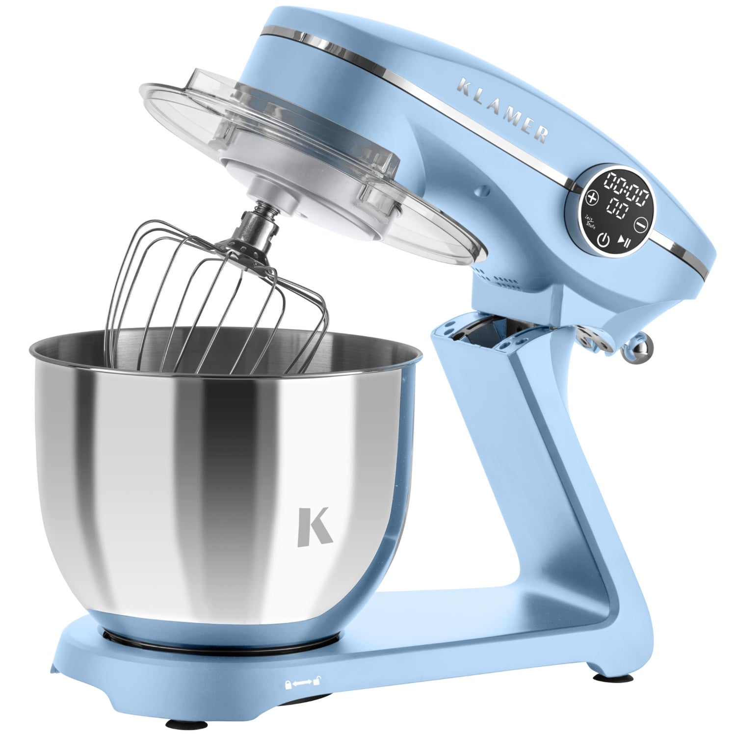 Ein hellblauer Küchenmixer mit einer Edelstahlschüssel und Schneebesenaufsatz. Er hat einen digitalen Timer und den Markennamen 'Klamer'.
