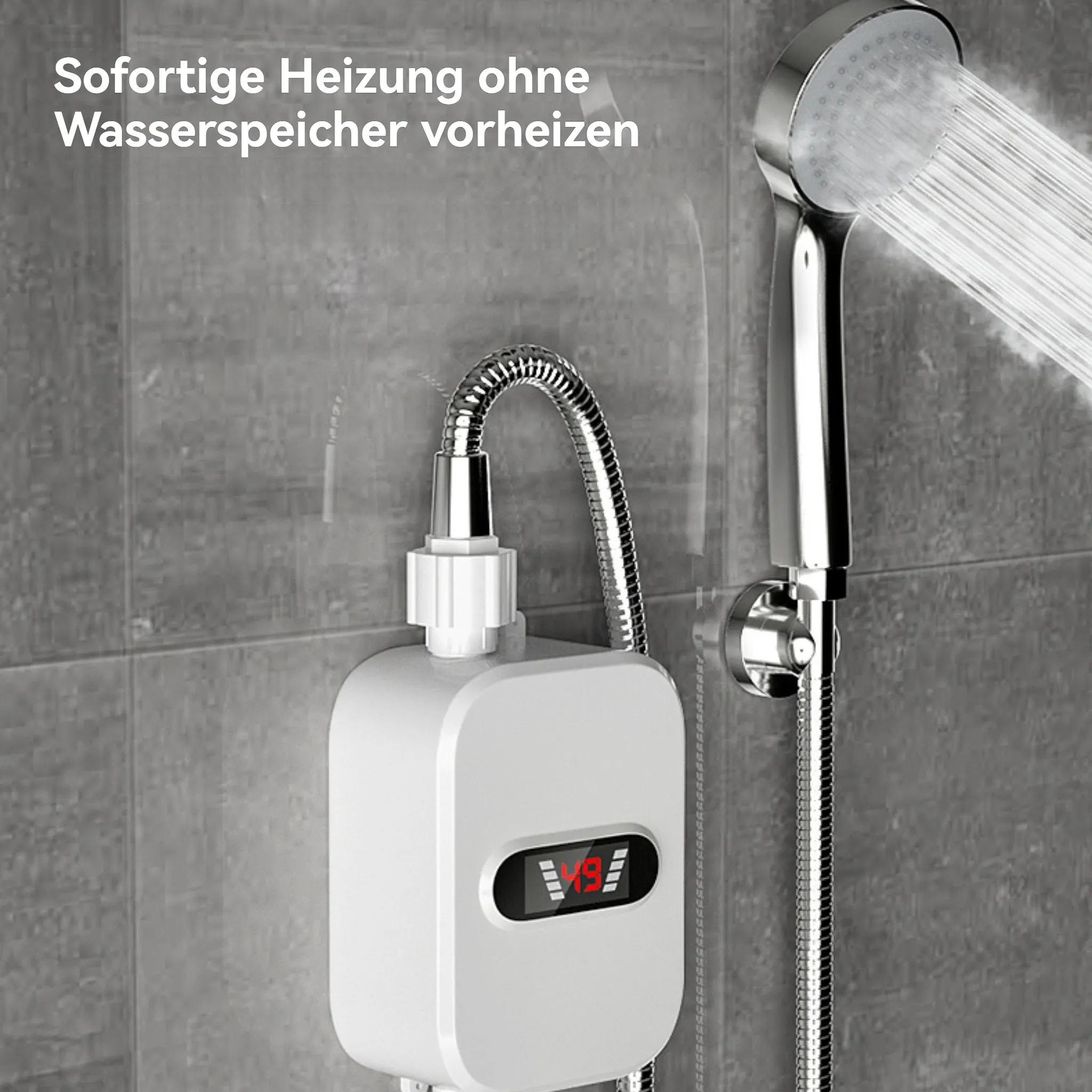 Duschkopf mit herausströmendem Wasser. Ein weißer Warmwasserbereiter ist an einer grauen Fliesenwand montiert.
