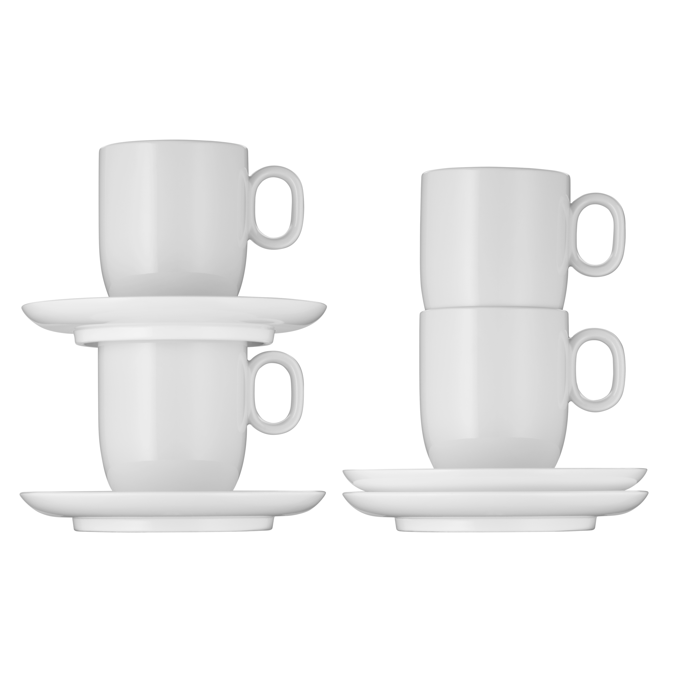 Zwei Sätze weißer Keramikbecher und Untertassen. Ein Satz ist gestapelt, der andere nicht. Weißer Hintergrund.