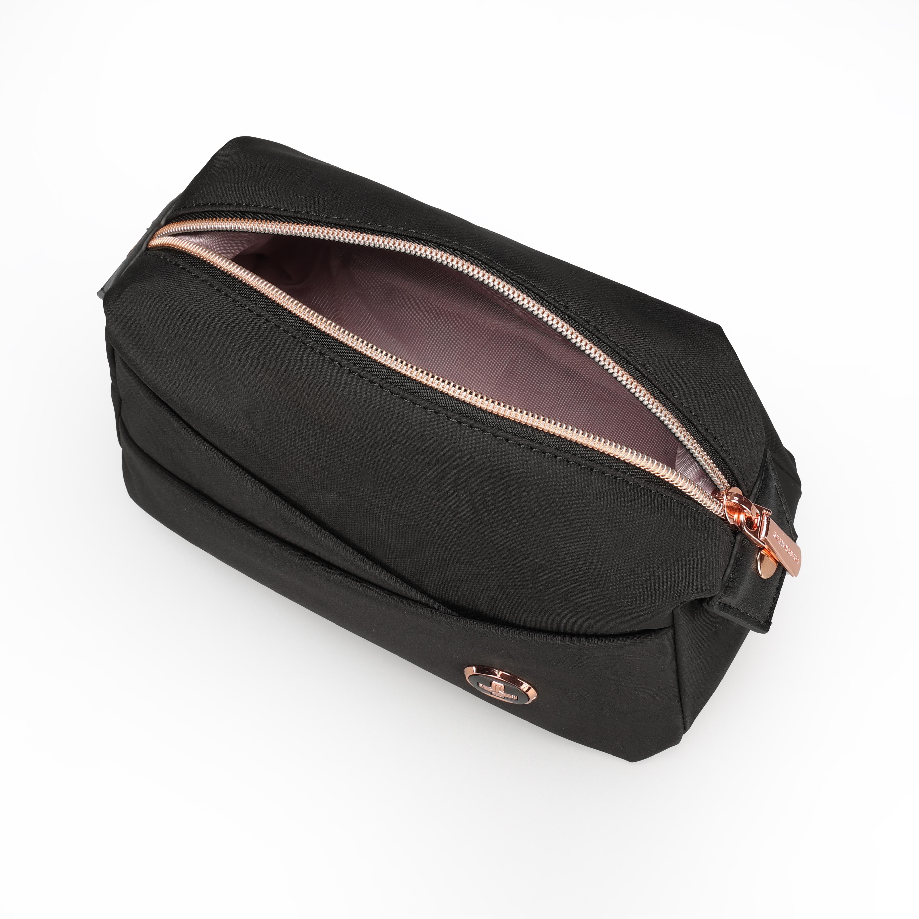 Borsa cosmetica rettangolare nera con cerniera aperta, dettagli oro rosa e sfondo bianco.