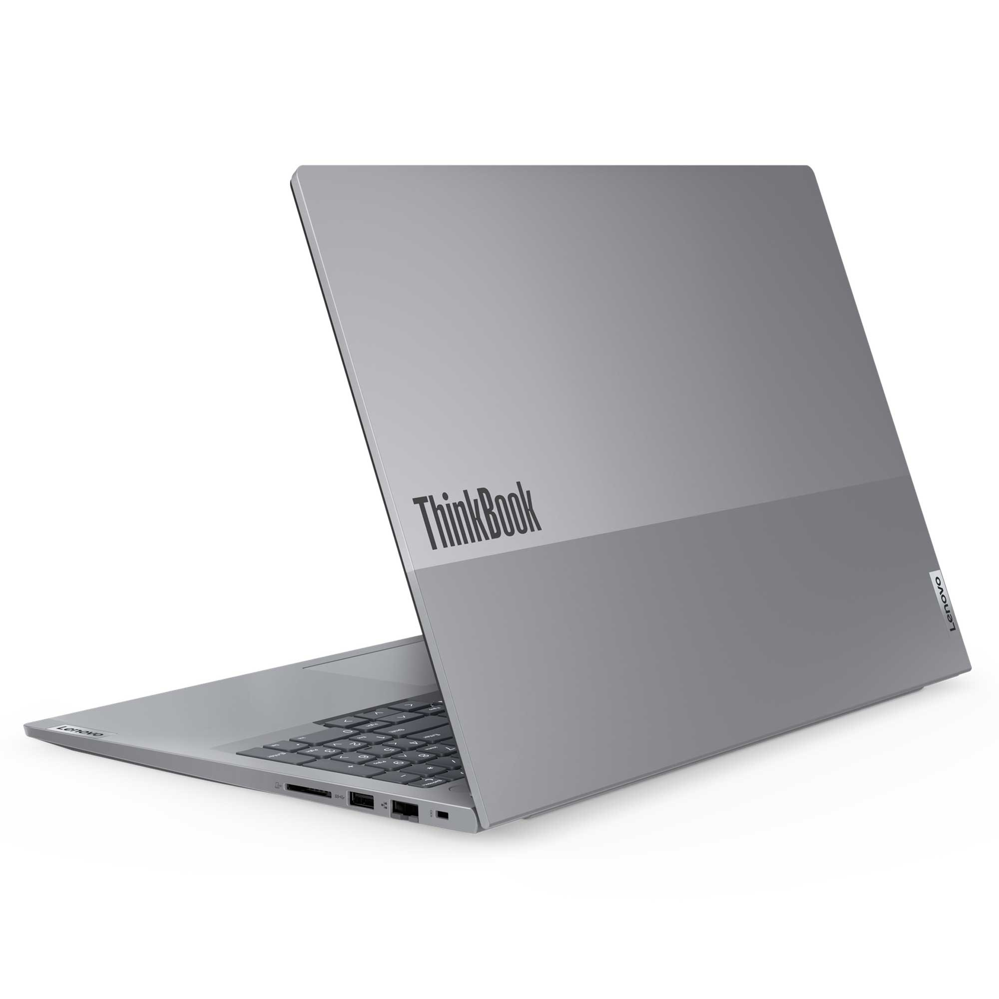 Gri bir Lenovo ThinkBook dizüstü bilgisayar beyaz bir yüzey üzerinde açık. Ekran yukarı eğilmiş, klavyeyi gösteriyor.