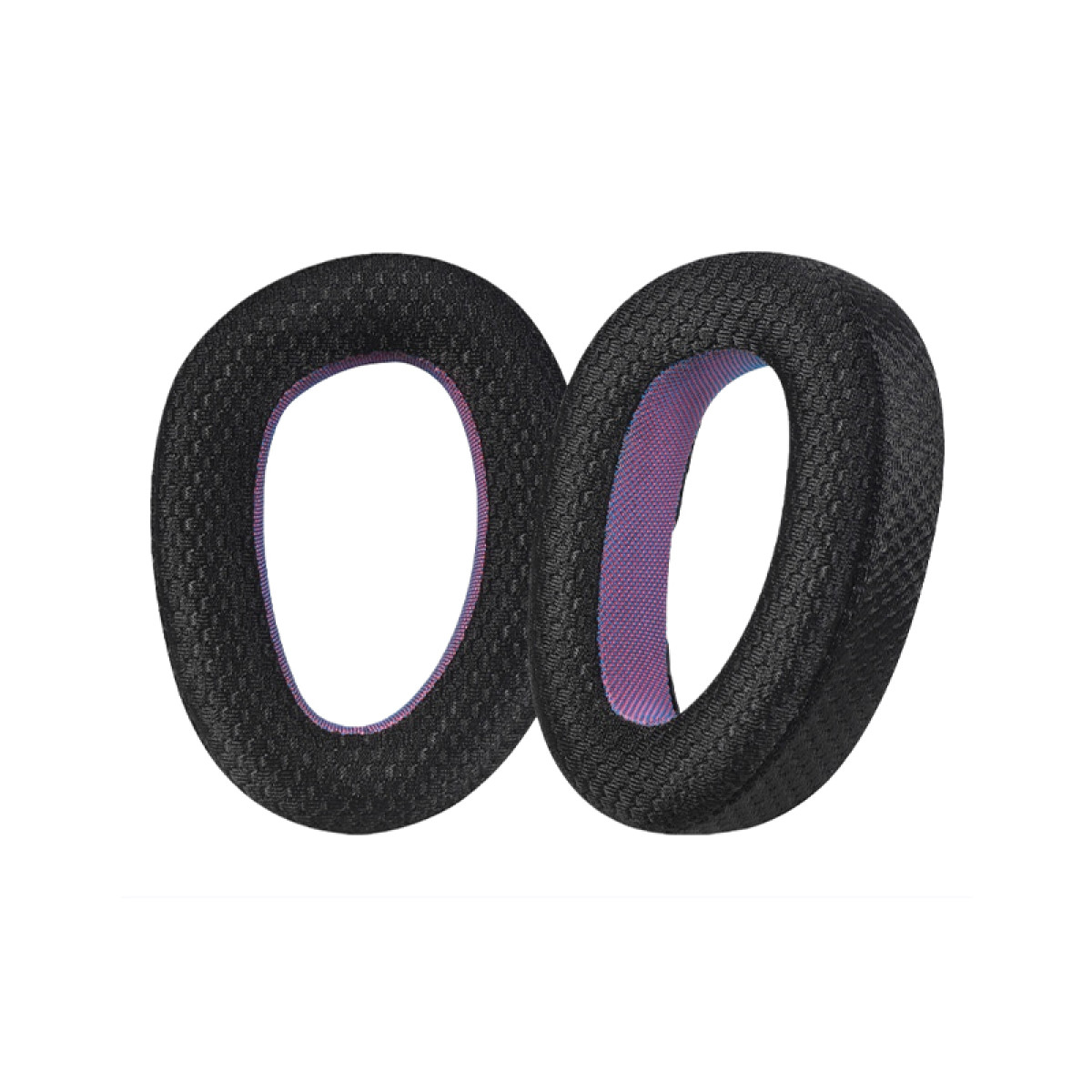 Due cuscinetti auricolari neri e circolari, forse per cuffie, sono posti uno accanto all'altro. La fodera interna è viola e blu.