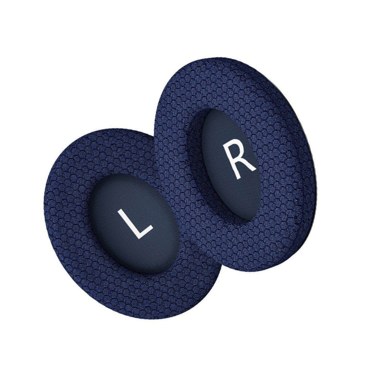 Zwei blaue Kopfhörer-Ohrmuscheln mit Mesh-Struktur. Einer hat ein weißes 'L', der andere ein weißes 'R' auf den Innenpolstern, vor weißem Hintergrund.