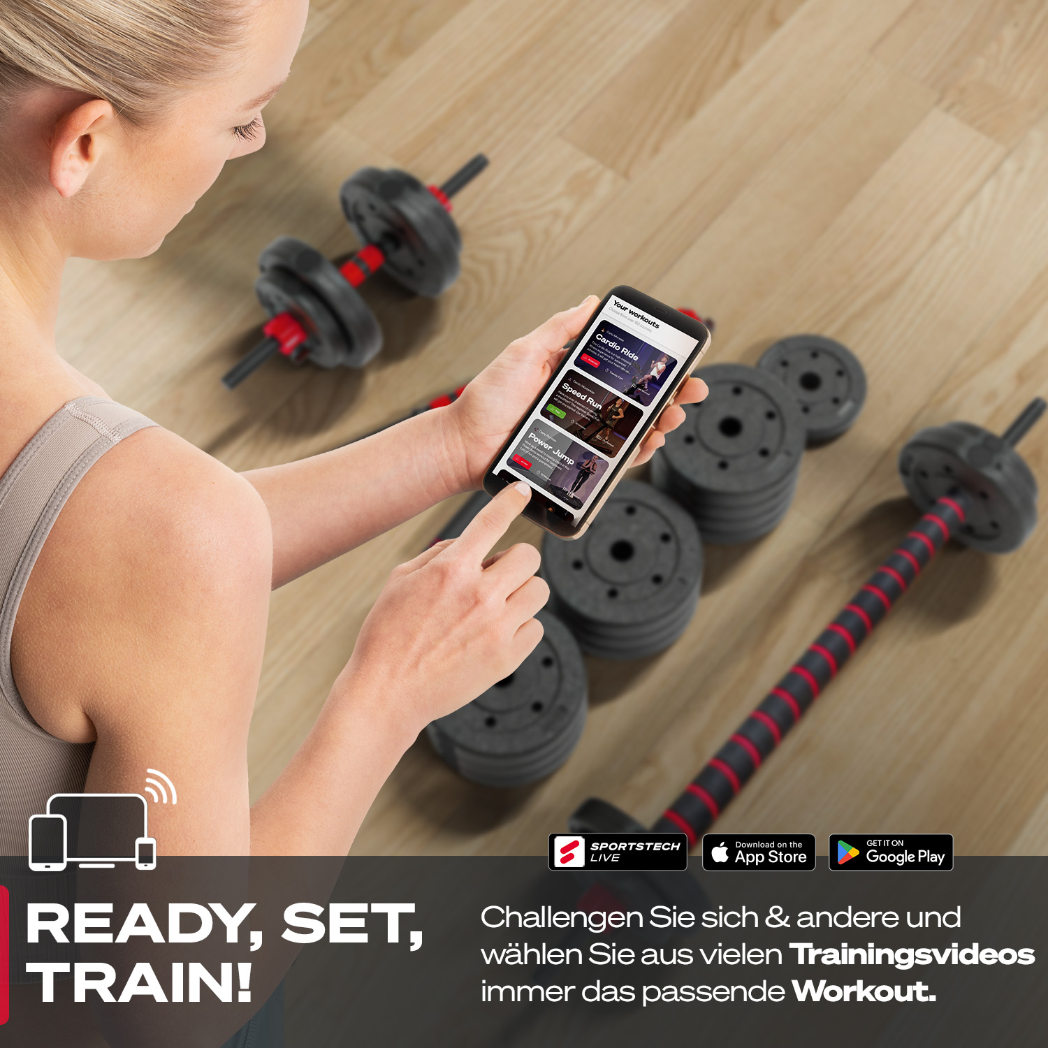 Frau mit Handy, Workout-App. Hanteln und Gewichte liegen herum. Text: Ready, set, train!