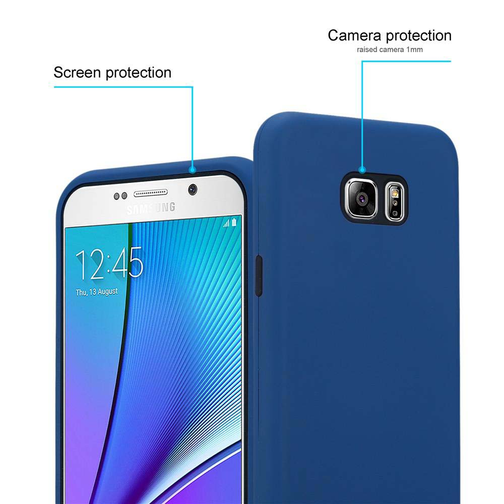 Un telefono con protezione schermo e custodia blu. Lo schermo mostra l'ora, 12:45, e la data, giovedì 13 agosto.