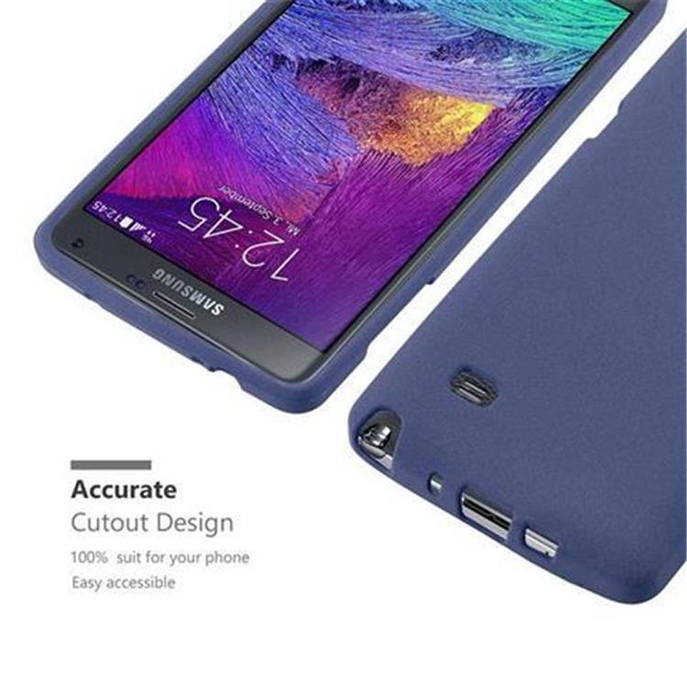 È mostrato uno smartphone con custodia blu. Lo schermo mostra l'ora, 12:45, e la data. Anche la custodia del telefono è blu.
