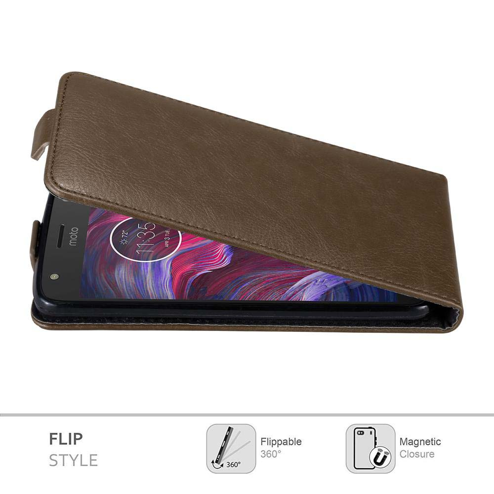 Eine braune Leder-Flip-Hülle schützt ein Smartphone. Das Telefon zeigt die Uhrzeit 11:35 an. Symbole zeigen Klapp- und Magnetverschluss.