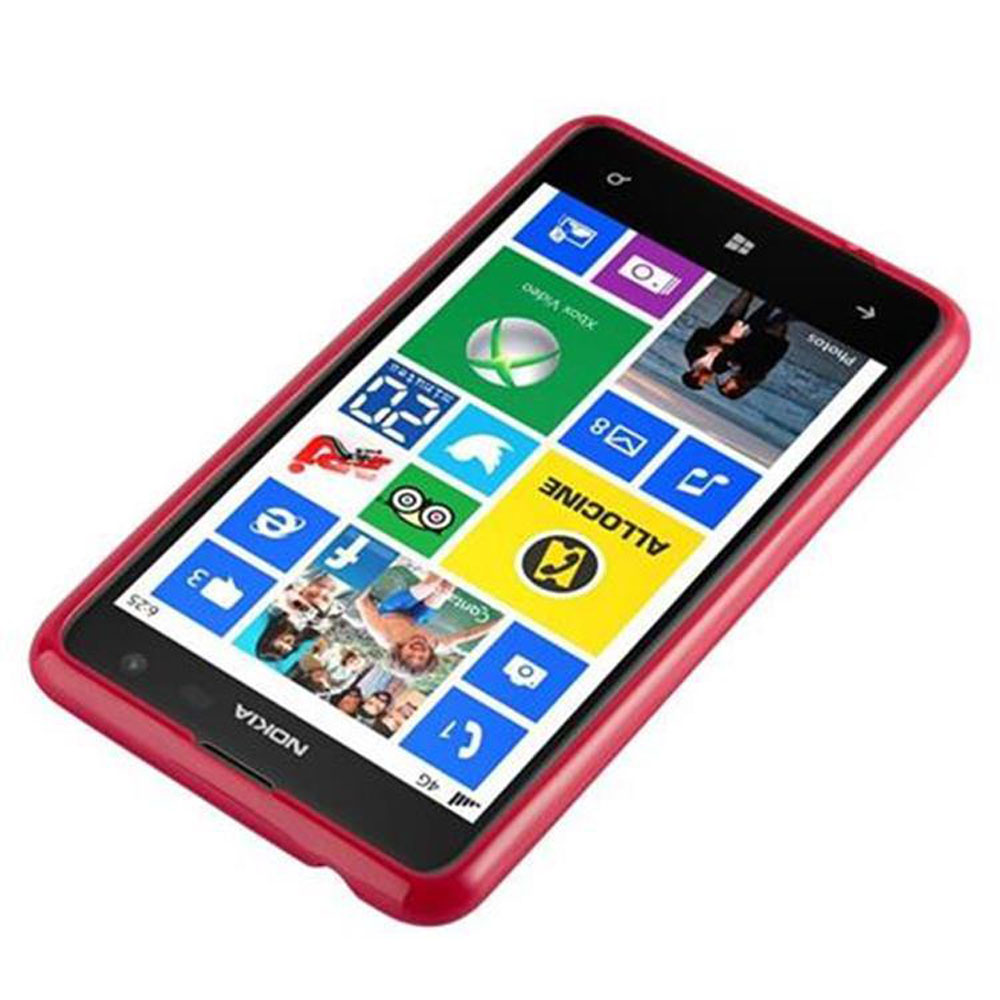 Un téléphone Nokia rouge affichant une interface Windows. L'écran affiche des vignettes d'applications. Le téléphone est incliné, sur fond blanc.