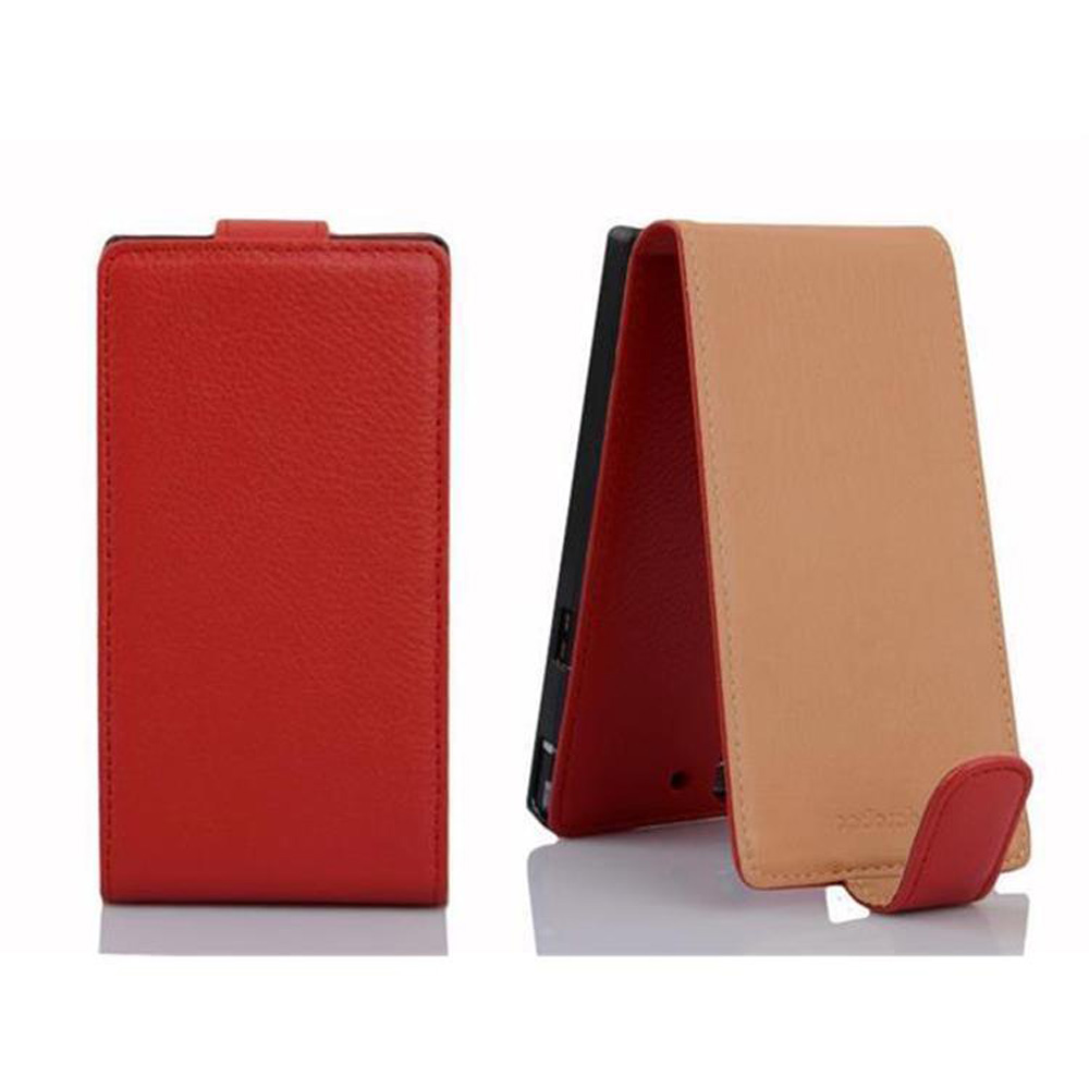 Dos fundas para teléfonos. Una roja, cerrada. La otra beige, abierta. Ambas son de cuero. Fondo blanco.