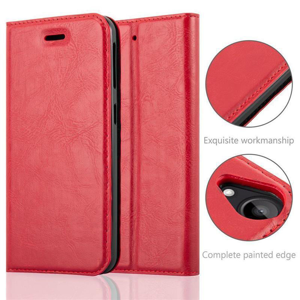 Funda roja para teléfono, abierta y doblada. Primeros planos detallados muestran costuras y borde pintado. Demuestra mano de obra exquisita.