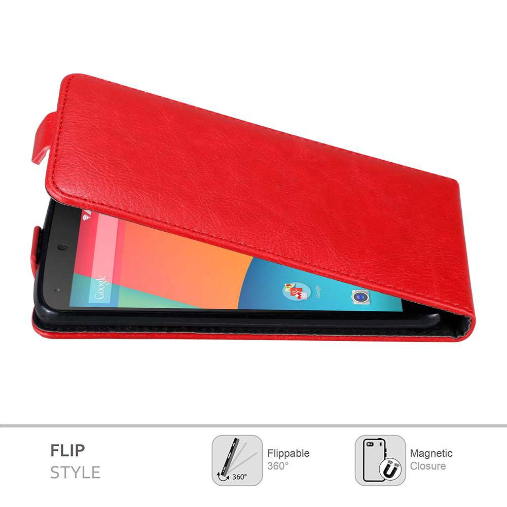 Una custodia per telefono rossa a libro è aperta, rivelando lo schermo di un telefono con icone di app. La custodia ha una chiusura magnetica.