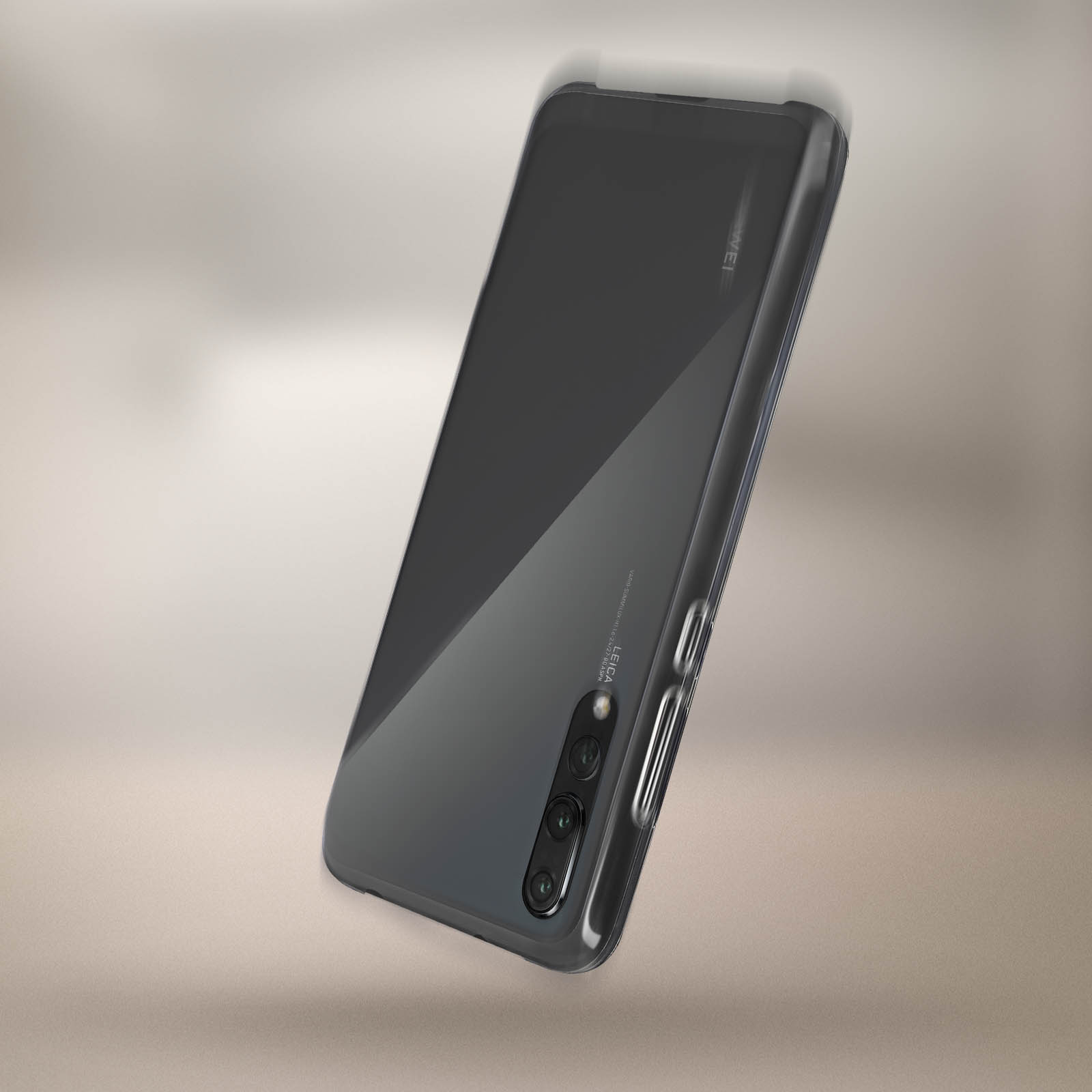 Uno smartphone in una custodia trasparente, inclinato a sinistra. Il telefono è grigio scuro, con il logo Huawei.