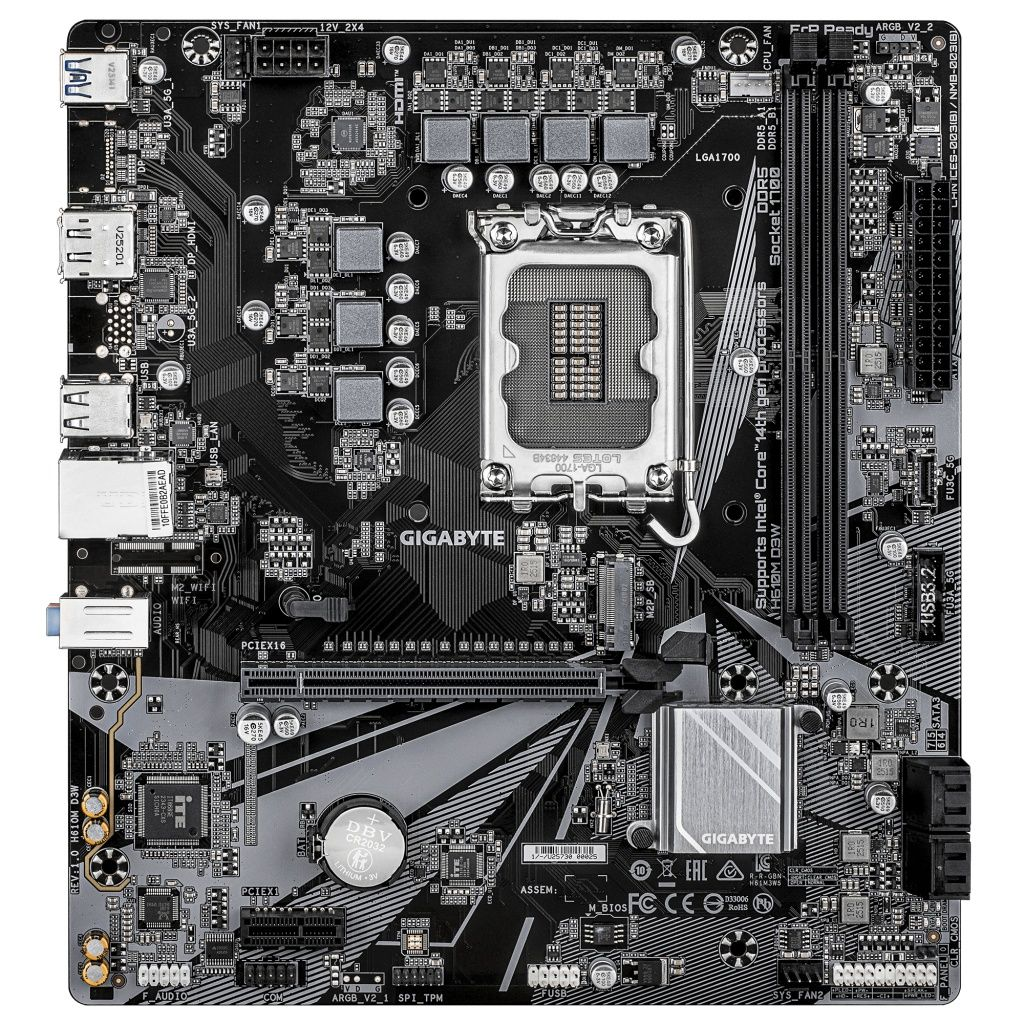Una scheda madre nera Gigabyte H610M D3W con socket CPU, slot RAM e vari componenti.